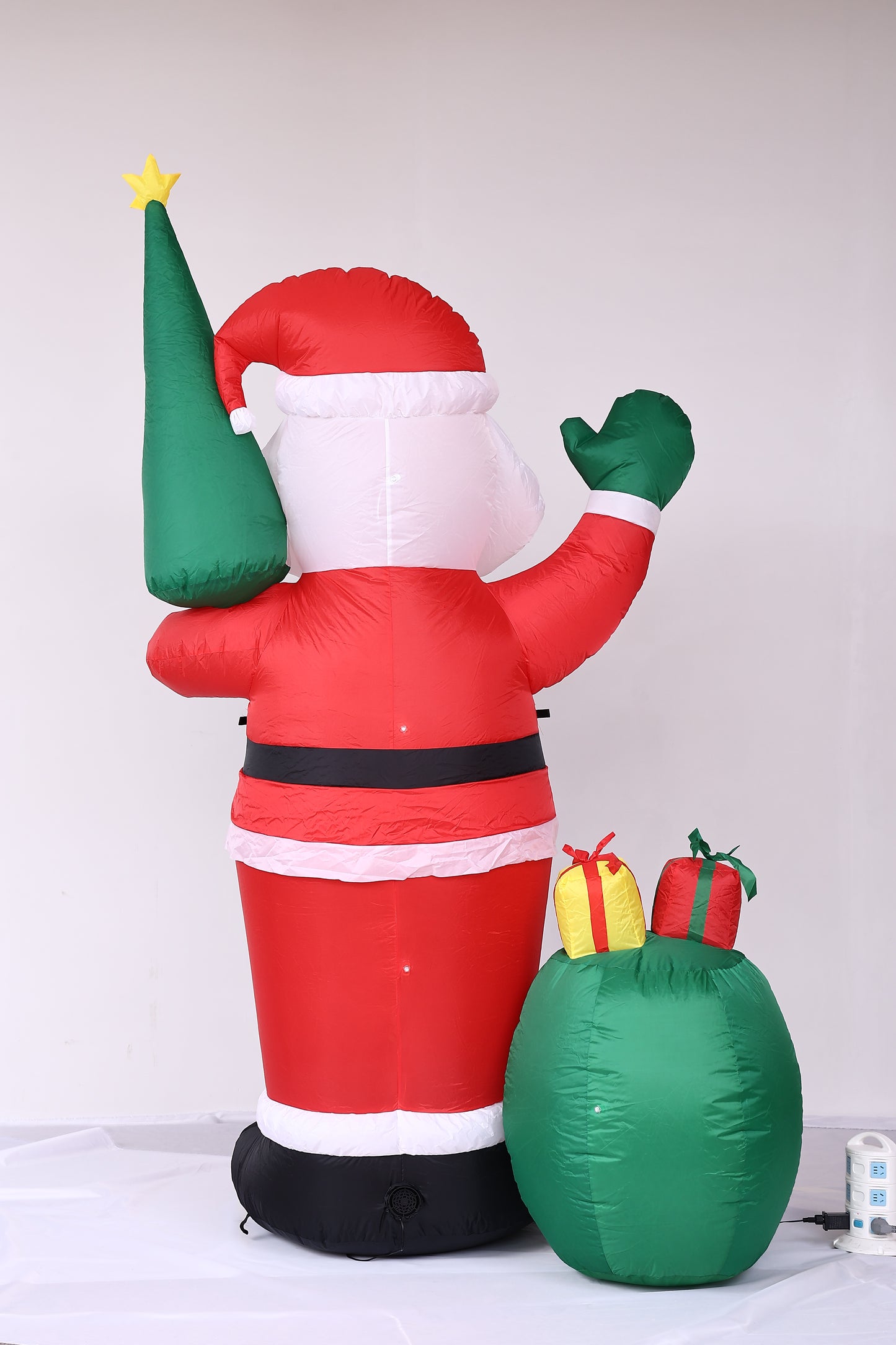 Posrue 8FT Christmas Inflatable Outdoor Decoration, Santa Christmas Inflatable Decoration with Build-in LEDs for Xmas Party Outdoor Yard Garden Lawn Winter Decor